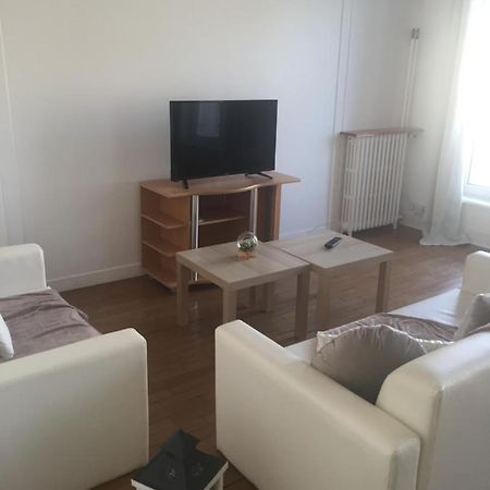 Appartement 1Er Etage Carignan Екстер'єр фото
